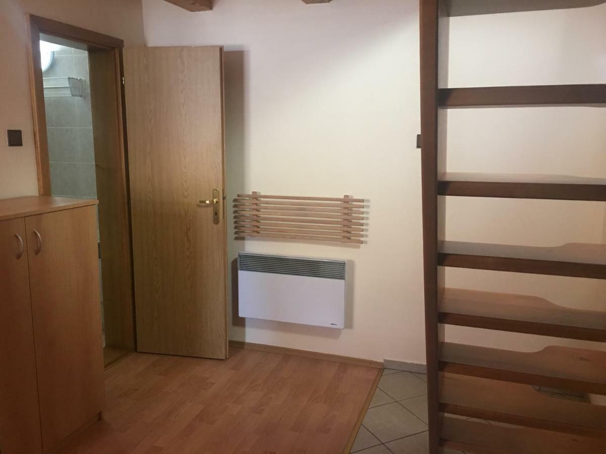 J&M Privat Apartment Závažná Poruba Екстериор снимка